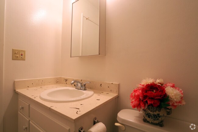 Una habitación, baño - Leisure Terrace Apartments
