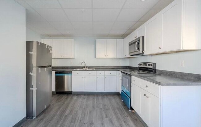 Brand new kitchen - 74 Massabesic St