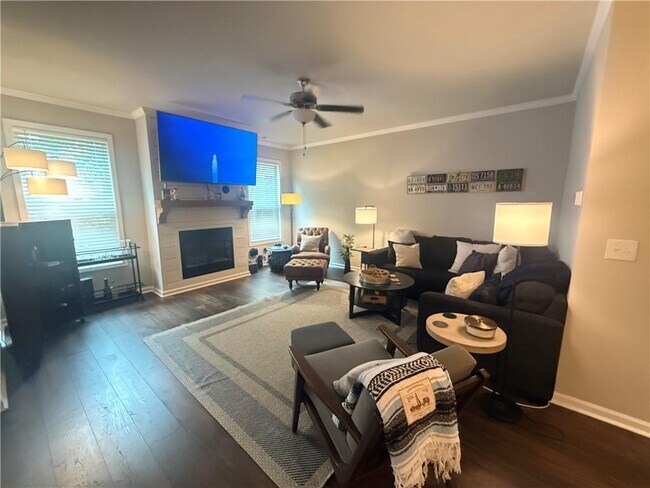 Foto del edificio - 5639 Parkview Ln