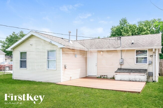 Building Photo - 3312 S Parker Ave