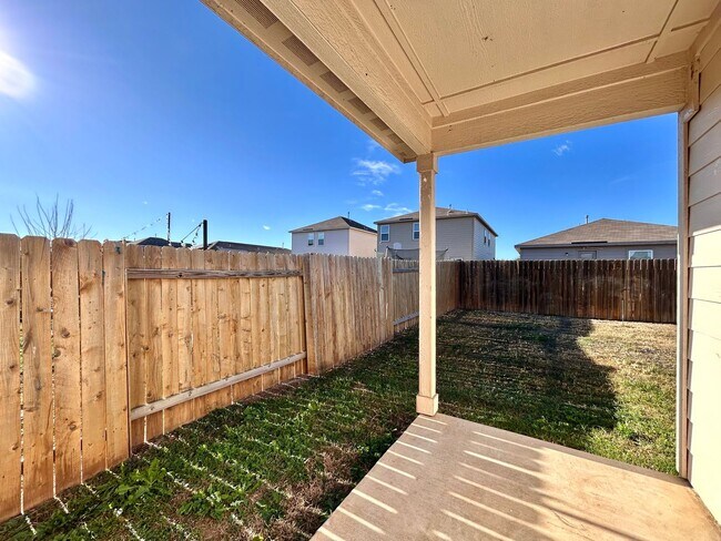 Building Photo - 1500 Amy Dr