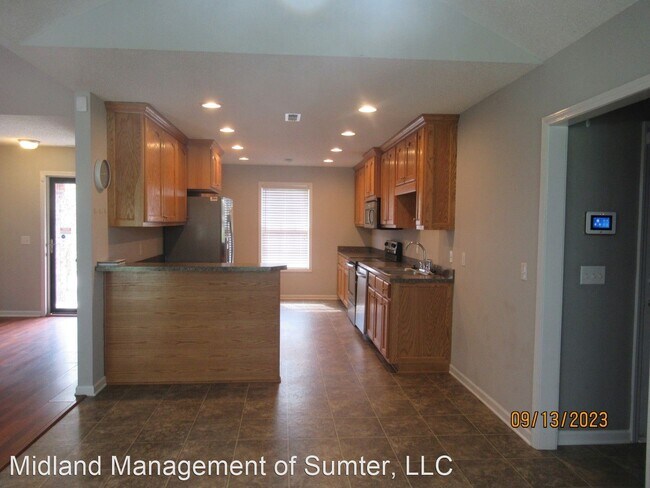 Foto del edificio - 3 br, 2 bath House - 2775 Navigator Cr