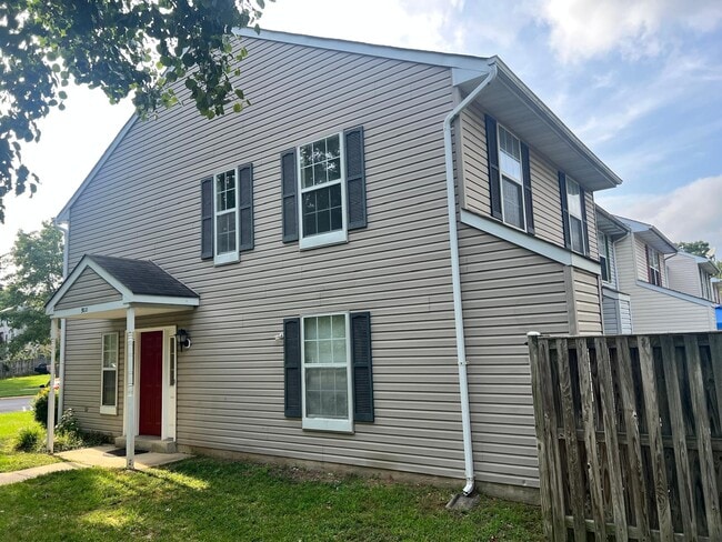 Building Photo - 5820 Springfish Pl