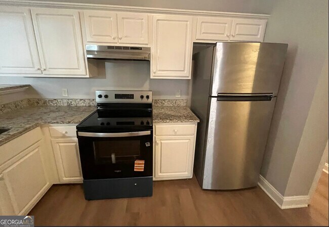 Foto del edificio - 170 Fair Oaks Dr