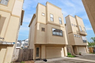 Building Photo - 1105 W 21st St