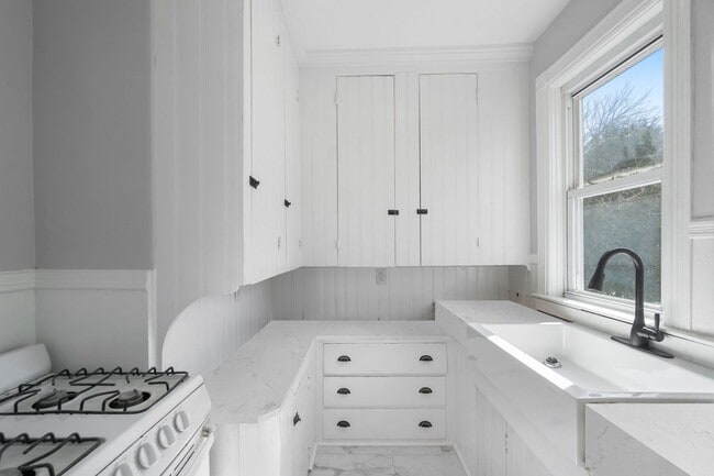 Foto del edificio - 132-134 Trenton Steet