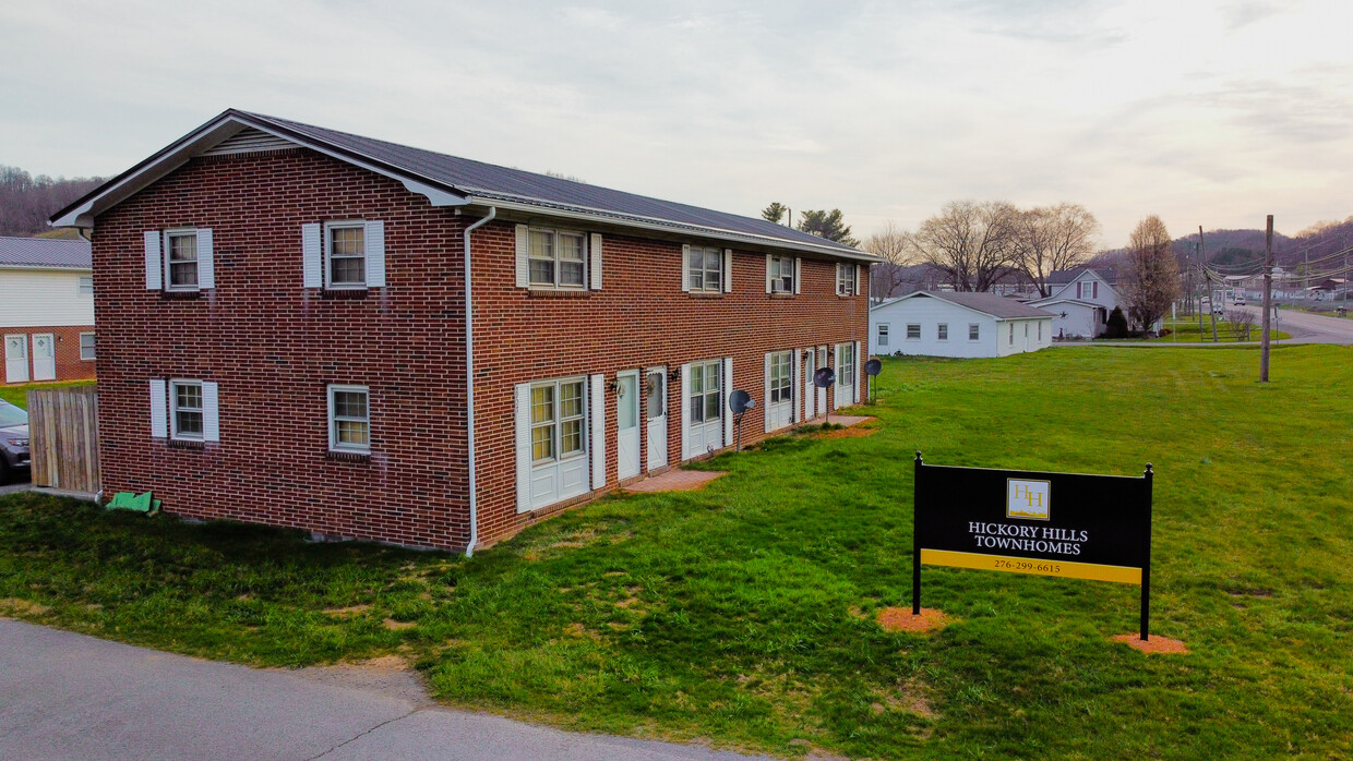 Foto principal - Hickory Hills Townhomes