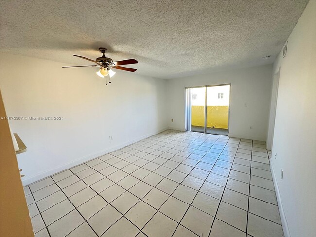 Foto del edificio - 14930 SW 82nd Terrace