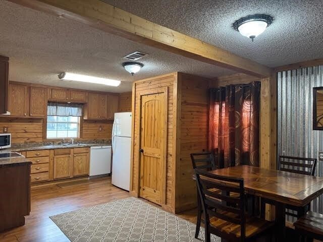 Foto del edificio - 9123 Stonewood Dr