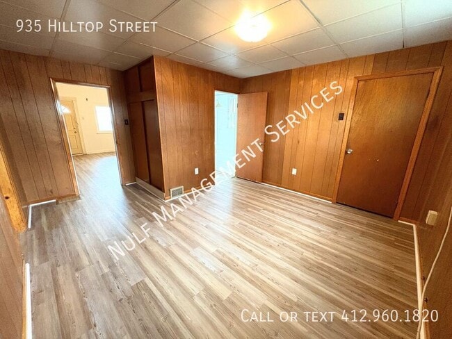 Building Photo - 935 Hilltop St