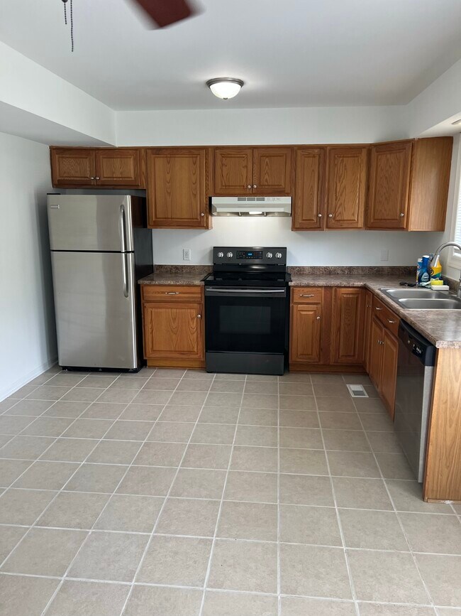 Foto del edificio - 5109 McCullom Lake Rd