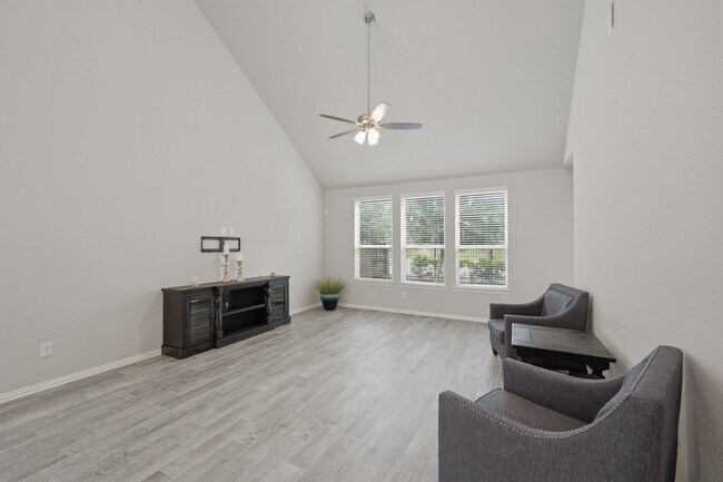 Foto del edificio - 10602 Wagner St