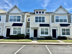 Building Photo - 12660 Persimmon Tree Dr