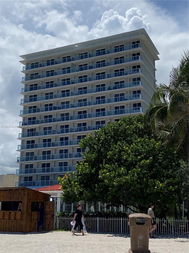 Foto del edificio - 19201 Collins Ave