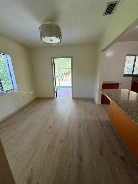 Building Photo - 3921 SW 60th Ct