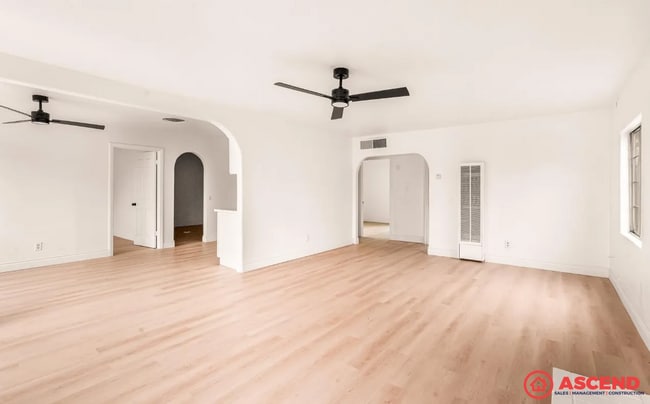 Building Photo - 407 4th St