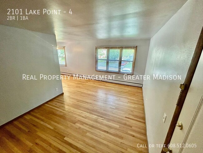 Foto del edificio - 2101 Lake Point Dr