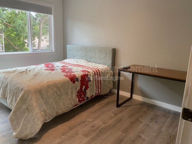 Building Photo - 3790 Whitman Cir