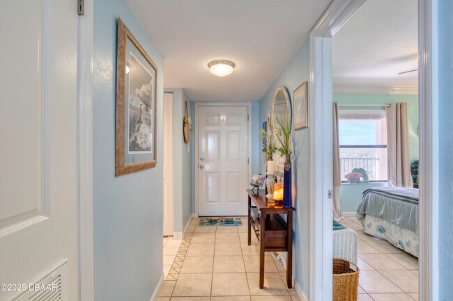 Foto del edificio - 2390 Ocean Shore Blvd