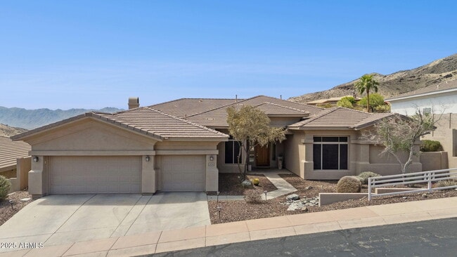 Building Photo - 14216 S 5th St