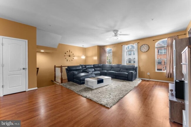 Foto del edificio - 15305 Kettlebaston Ln