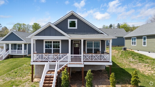 Building Photo - 1205 Seven Sisters Ln