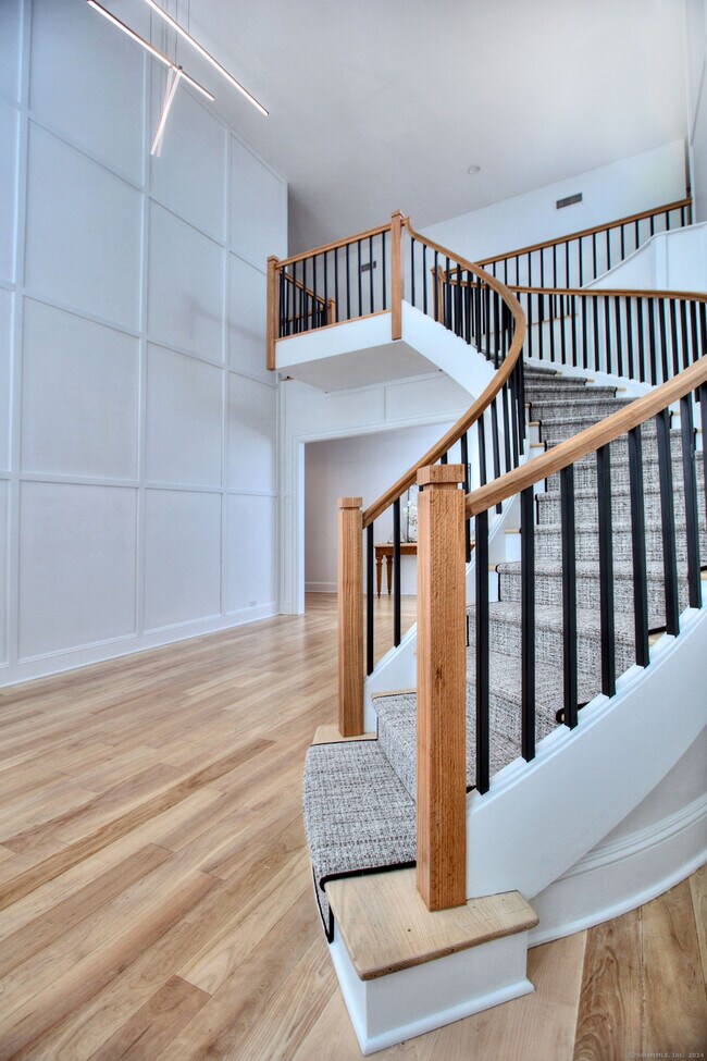 Foto del edificio - 62 Weston Rd