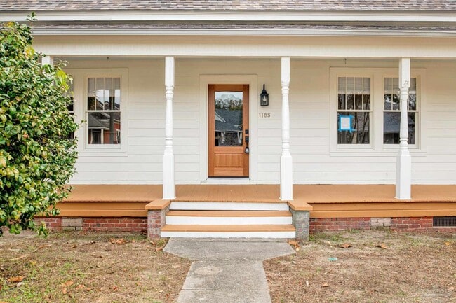 Foto del edificio - 1105 E Jackson St