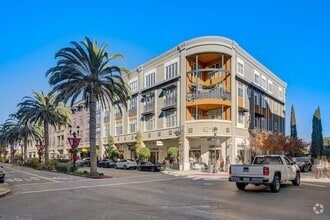 Building Photo - 334 Santana Row