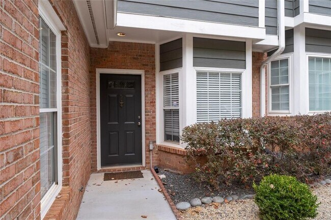Foto del edificio - 2680 Pine Tree Rd NE