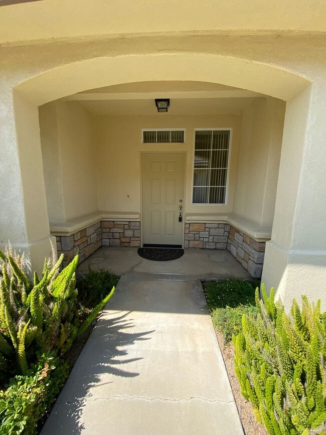 Building Photo - Beautiful Somerset Single Story Townhome N...