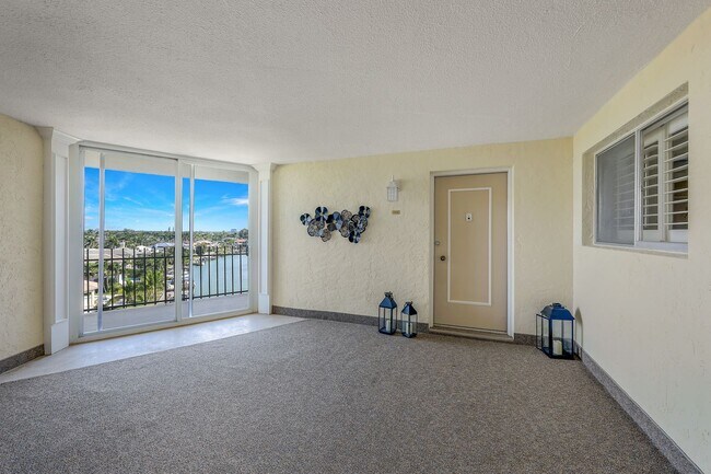Foto del edificio - 2150 Gulf Shore Blvd N
