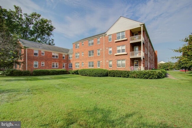 Building Photo - 1302 Belle View Blvd