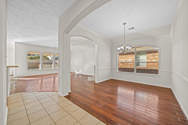 Foto del edificio - 7223 April Creek Ln