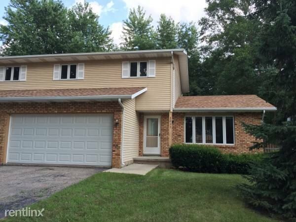 Primary Photo - 3 br, 1.5 bath Townhome - 3053 Greenway Tr