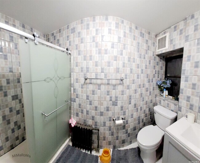 Foto del edificio - 2728 W 15th St