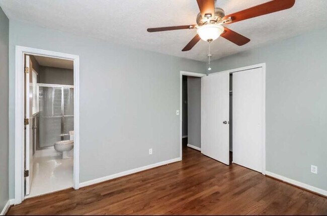 Foto del edificio - 1033 James St NW