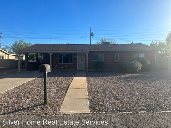 Foto del edificio - 3 br, 2 bath House - 4754 E. Adams Street