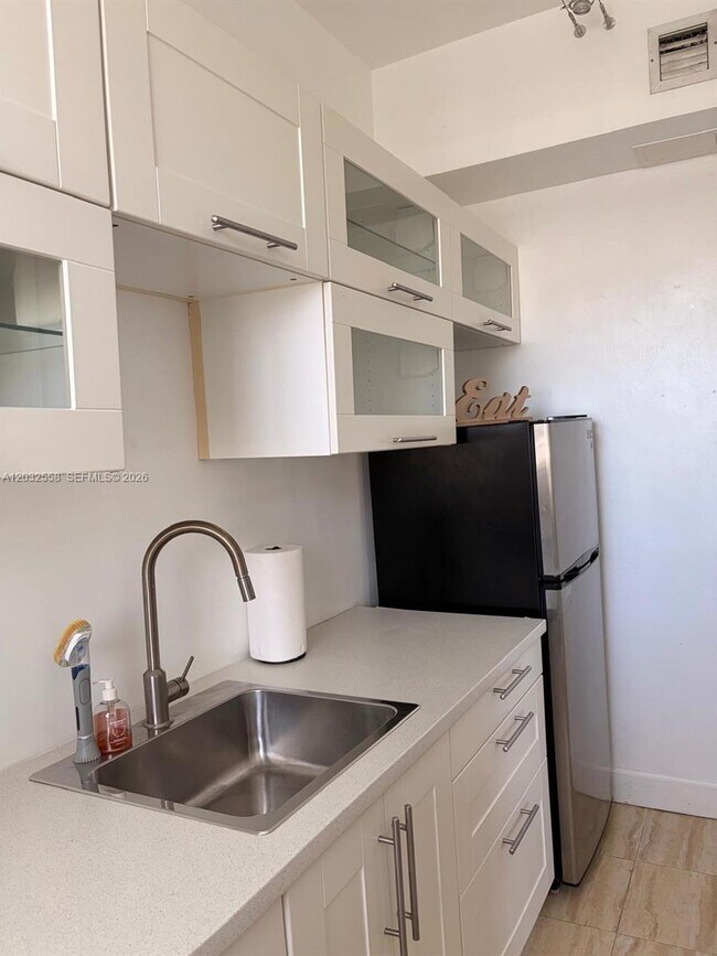Foto del edificio - 900 16th St