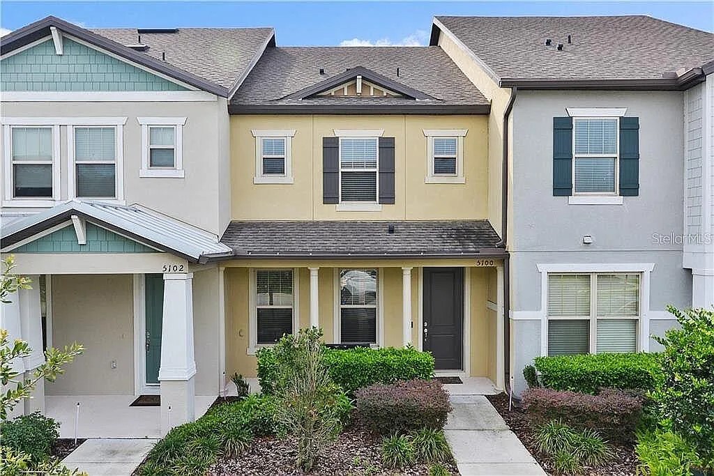 Foto principal - 5100 Caspian St