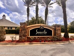 Building Photo - 13040 Sunset Lake Dr