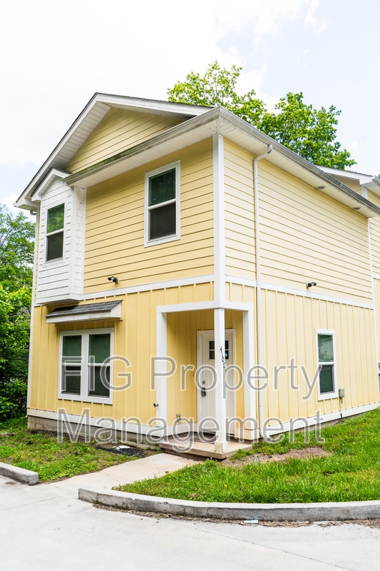 Building Photo - 4108 Mountain Trek Way