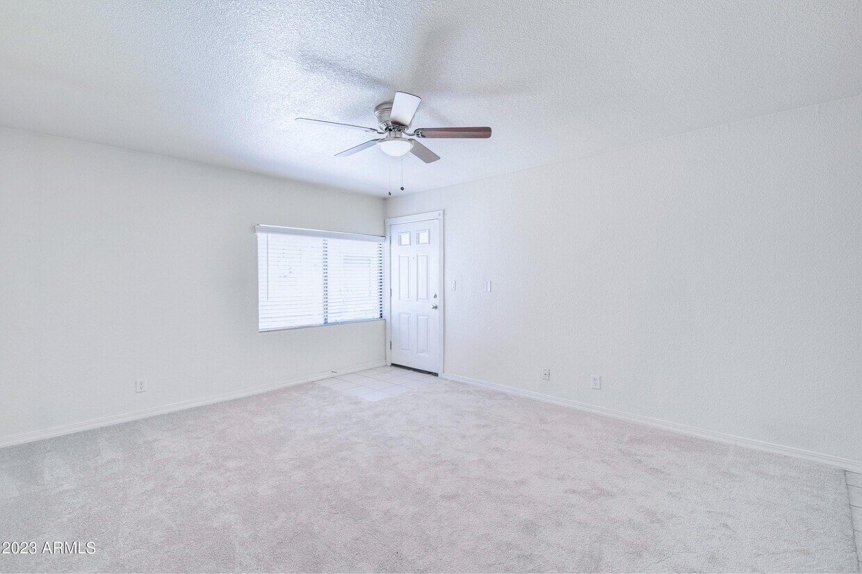 Primary Photo - 330 S Beck Ave
