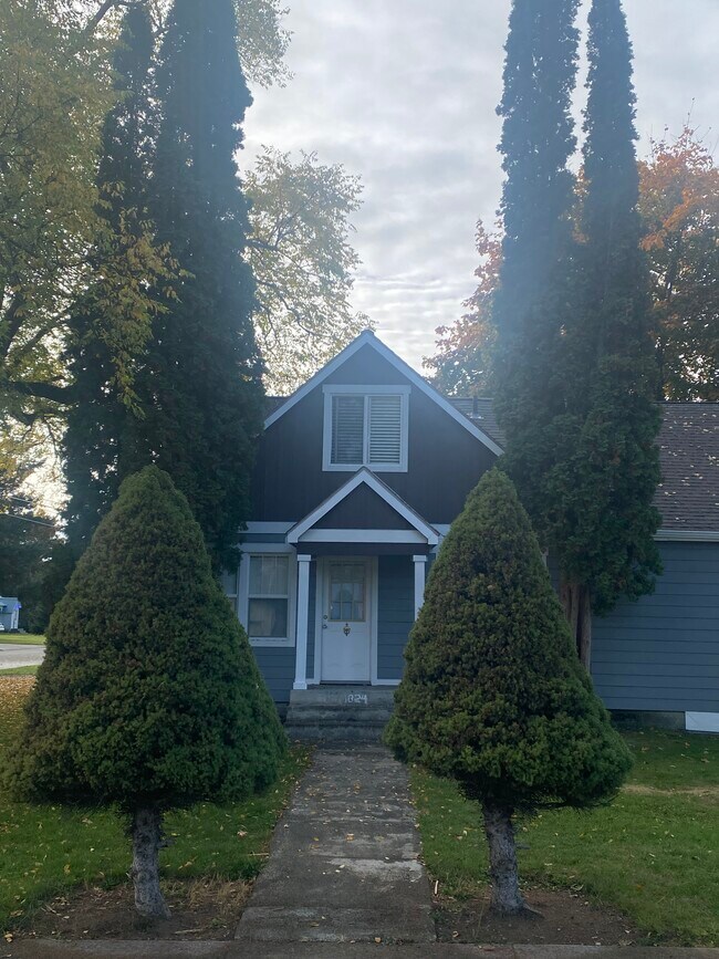 1824 E Pennsylvania Ave, Coeur d'Alene, ID 83814 House Rental in