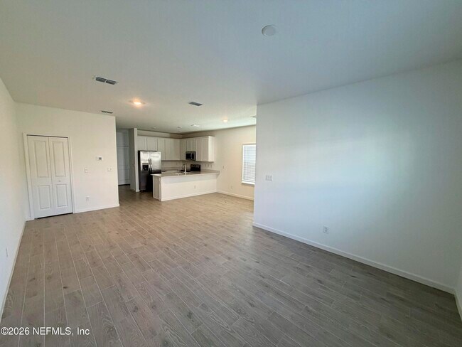 Foto del edificio - 191 Hubbard Bnd