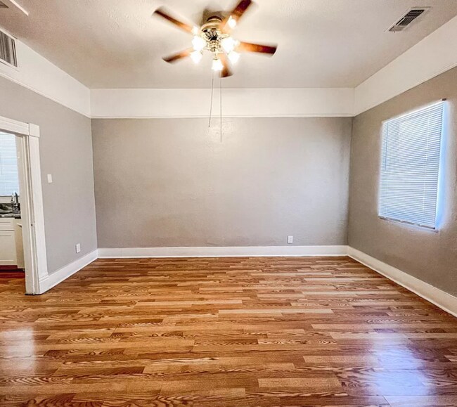 Foto del edificio - 2 br, 2 bath House - 914 N. Ohio Ave (377)