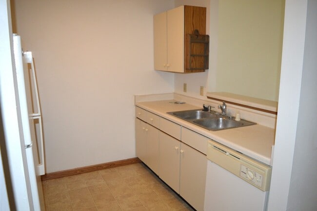 Building Photo - 1002 N Sunnyvale Ln