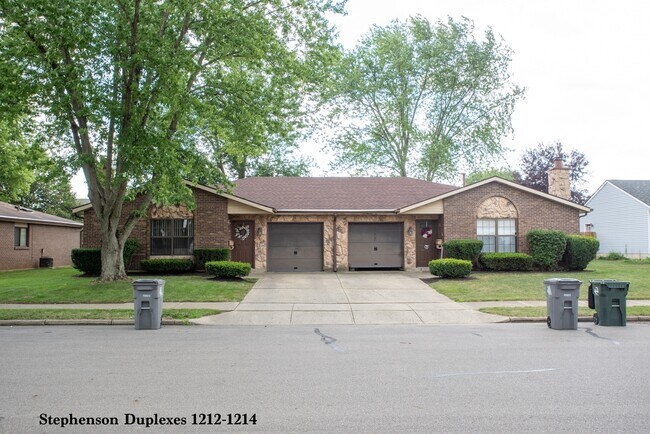 Building Photo - Stephenson Duplexes