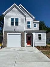 Building Photo - 7414 Julius Dr NE