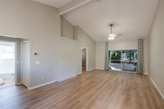 Building Photo - 960 Sykes Ct